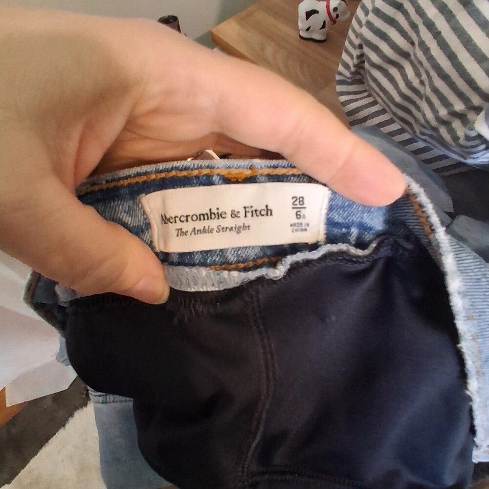 Abercrombie & Fitch maternity jeans 28/6 ankle straight - Picture 2 of 5